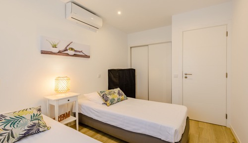 Apartment, 2 Bedrooms, Terrace, Beachside