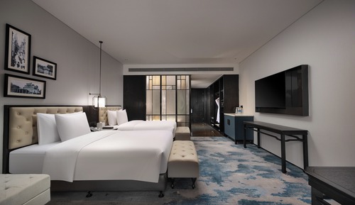Habitación básica con 2 camas individuales, 2 camas dobles, vistas a la ciudad