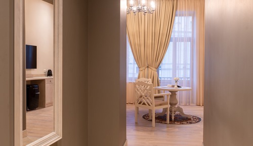 Suite junior, balcón