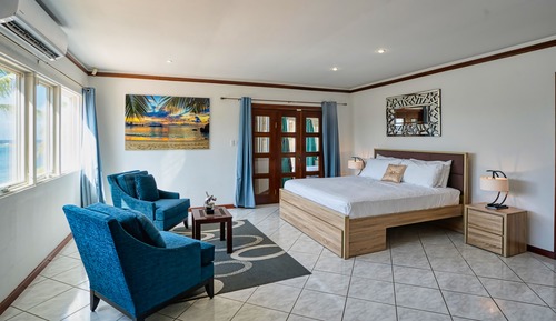 Villa (4 Bedrooms)