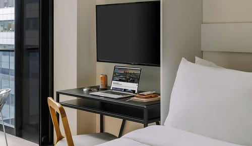Estudio, 1 cama de matrimonio, balcón