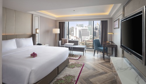 Aira Suite Club Lounge Access