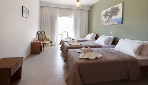Habitación triple económica