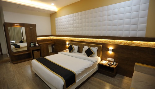 Habitación Confort, 3 habitaciones, vistas al jardín