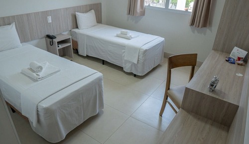 Habitación superior con 2 camas individuales