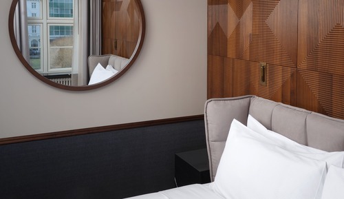 King Superior Room
