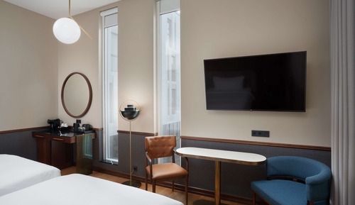 Twin Deluxe Room