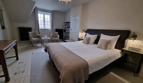 Habitación Premium con 1 cama doble o 2 individuales