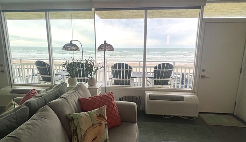 Estudio de diseño, vistas al mar, frente al mar (Sapphire Shores)
