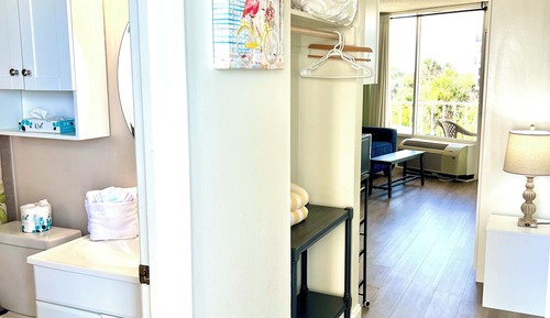 Estudio, vistas al mar (Waters Edge)