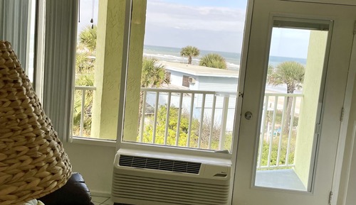 Estudio, vistas al mar, junto a la playa (Ocean Overlook)