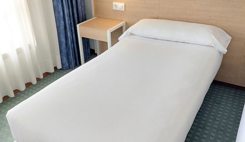 Habitación estándar con 2 camas individuales