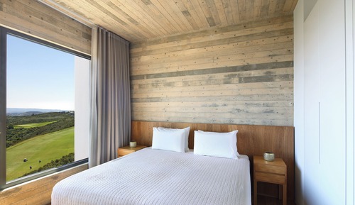 Ezousa Luxe Suite