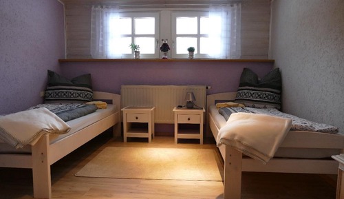 Habitación con 2 camas individuales