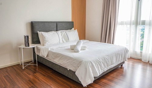 Apartamento de diseño, 2 habitaciones, balcón, vistas a la ciudad