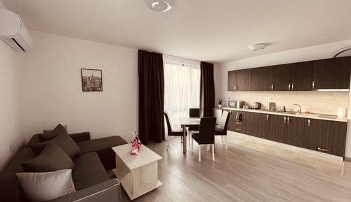 Apartamento exclusivo, 2 habitaciones, accesible para personas con discapacidad, balcón