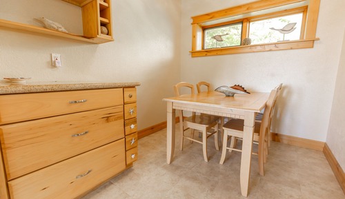 Casa, accesible para personas con discapacidad, baño privado (Headland)