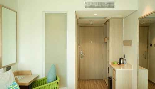 Standard Twin Room (No View)