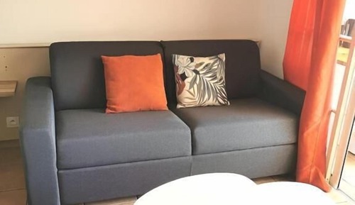 Estudio superior, vistas al mar (Papaye 2713)