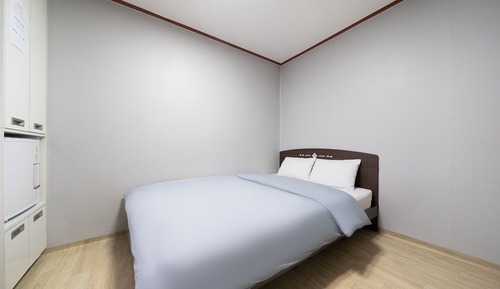 Room (Western-style Room (Double))