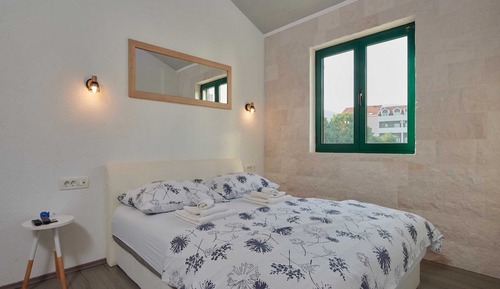 Apartamento (Comfort Studio Apartment with Terrace)