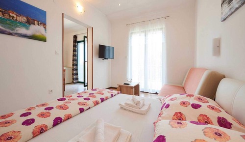 Apartamento (Premium Studio Apartment with Terrace)