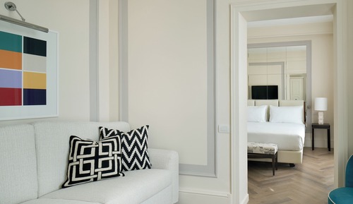 Suite (with Sofa Bed)