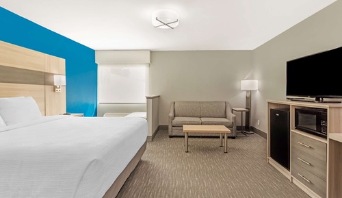 Suite, 1 cama de matrimonio grande, no fumadores, frigorífico y microondas (with Sofabed)