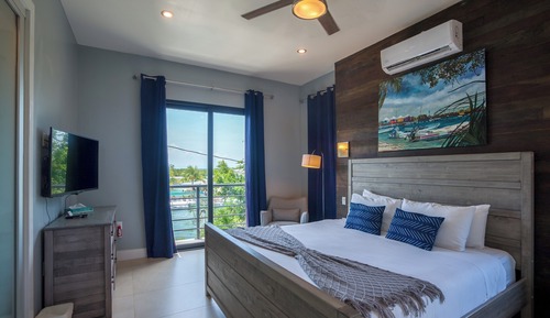 Apartamento, 2 habitaciones, piscina privada, frente a la playa