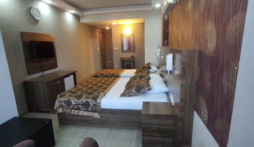 Habitación económica con 1 cama doble o 2 individuales