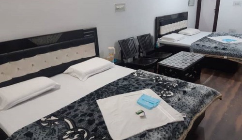 Superior Quadruple Room, City View