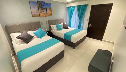 Habitación cuádruple estándar