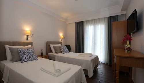 Habitación Deluxe con 1 cama doble o 2 individuales, 1 cama de matrimonio, no fumadores, balcón