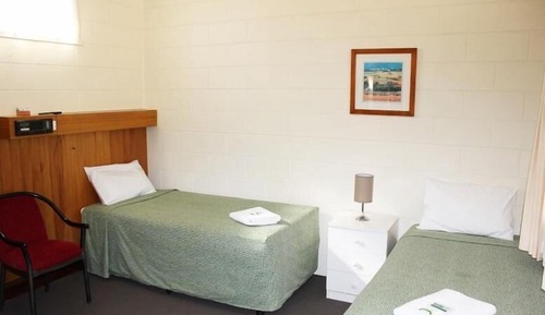 Habitación económica con 1 cama doble o 2 individuales, no fumadores, baño privado