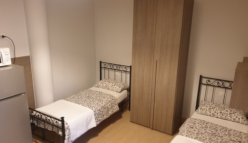 Estudio Business, 2 camas individuales