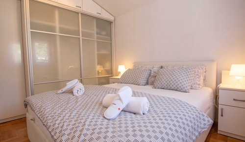 Apartamento (Apartment R&R- Two Bedroom Apartment )