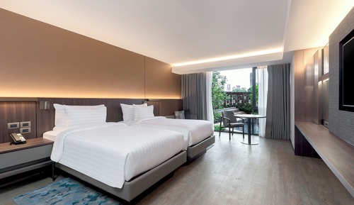 Deluxe Pool View Twin Room