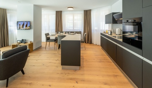 Apartamento, 3 habitaciones, terraza, vistas a la montaña