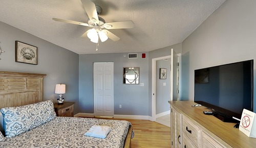 Apartamento, varias camas, balcón, vistas al mar (Sea Winds 602 - No Pets Allowed)