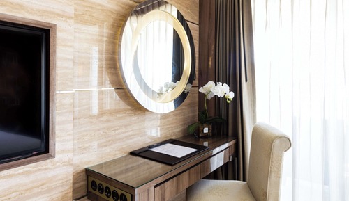 Habitación Deluxe, 1 cama de matrimonio grande, balcón, vistas a la ciudad