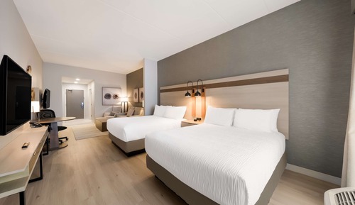 Suite, 2 camas de matrimonio, no fumadores, frigorífico y microondas (with Sofabed)