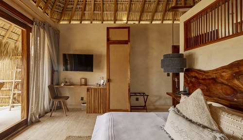 OCEAN FRONT SUITE