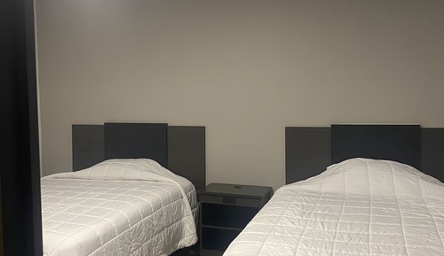 Habitación estándar, 2 camas de matrimonio, no fumadores, frigorífico y microondas