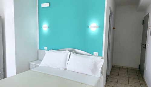 Habitación cuádruple, balcón, vistas al mar