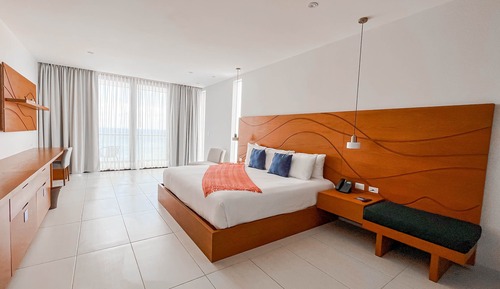 Habitación superior, 1 cama de matrimonio grande, no fumadores, vistas al mar
