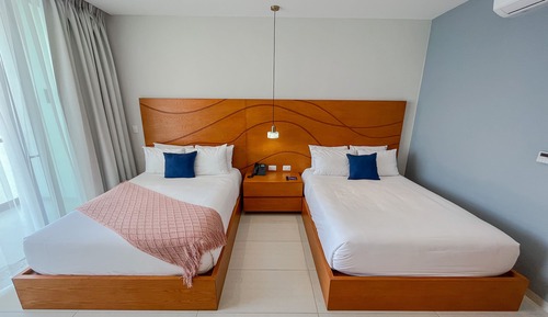 Habitación estándar, 2 camas dobles, no fumadores, vistas al mar