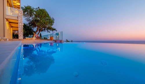 Villa de lujo, baño privado, vistas al mar (Luxury Villa Ethra)