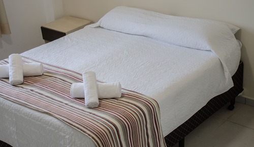 Habitación estándar con 1 cama doble o 2 individuales