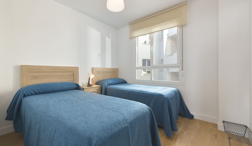 Apartamento de lujo, 2 habitaciones, terraza, vistas al mar