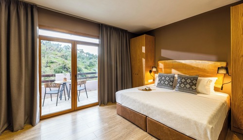 Suite superior, 1 cama de matrimonio grande con sofá cama, bañera de hidromasaje